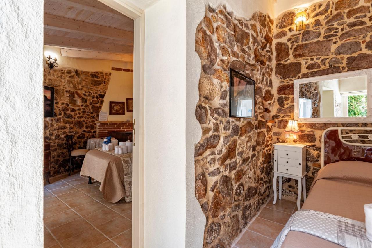 Bed and Breakfast Domo Sa Barra à SantʼAntìoco Extérieur photo